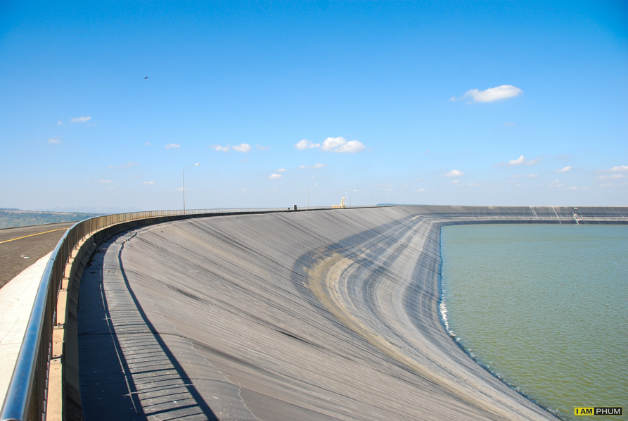 อ่างพักน้ำตอนบน โรงไฟฟ้าลำตะคองชลภาวัฒนา