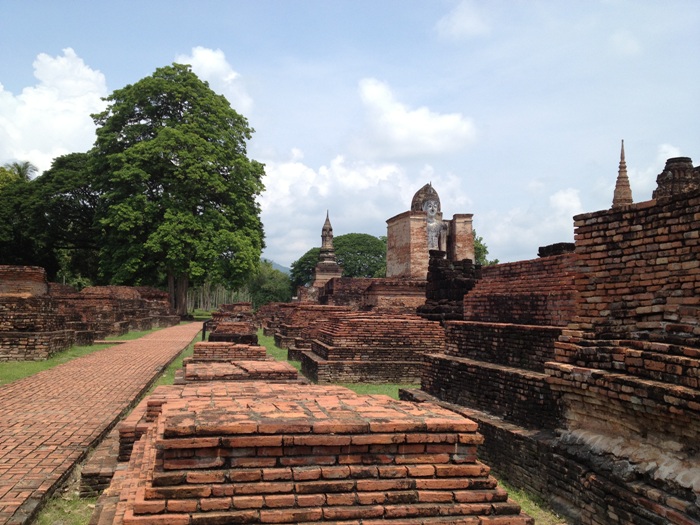 รู้ไหม ว่า ที่ไหน ใครเคยไป ต้องร้อง อ๋ออออ