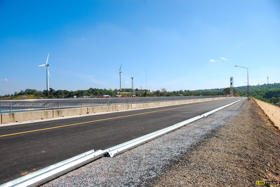 อ่างพักน้ำตอนบน โรงไฟฟ้าลำตะคองชลภาวัฒนา